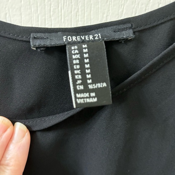 Forever 21 Black Sheer Boxy Tank Top Cropped Scoop Neck Women's M - Picture 9 of 10